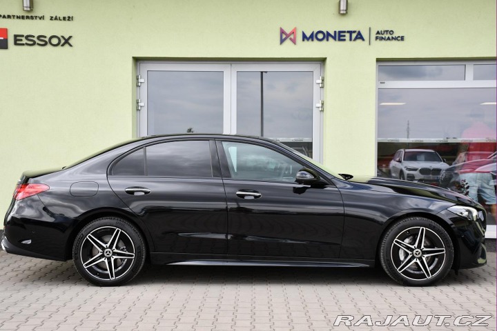 Mercedes-Benz C 400e 4M HYBRID PANO ZÁRUK 2023
