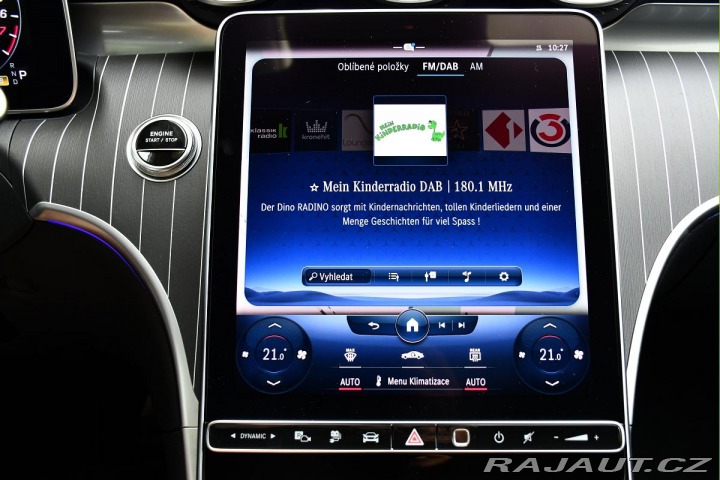 Mercedes-Benz C 400e 4M HYBRID PANO ZÁRUK 2023