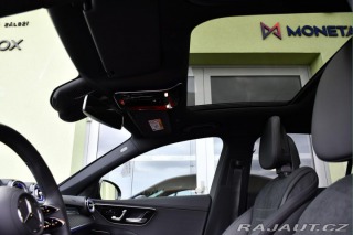 Mercedes-Benz C 400e 4M HYBRID PANO ZÁRUK 2023