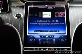 Mercedes-Benz C 400e 4M HYBRID PANO ZÁRUK 2023