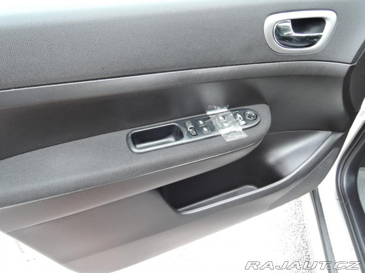 Peugeot 307 SW 2.0 HDi Panorama 2004