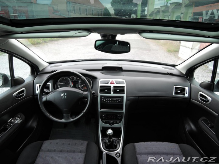 Peugeot 307 SW 2.0 HDi Panorama 2004