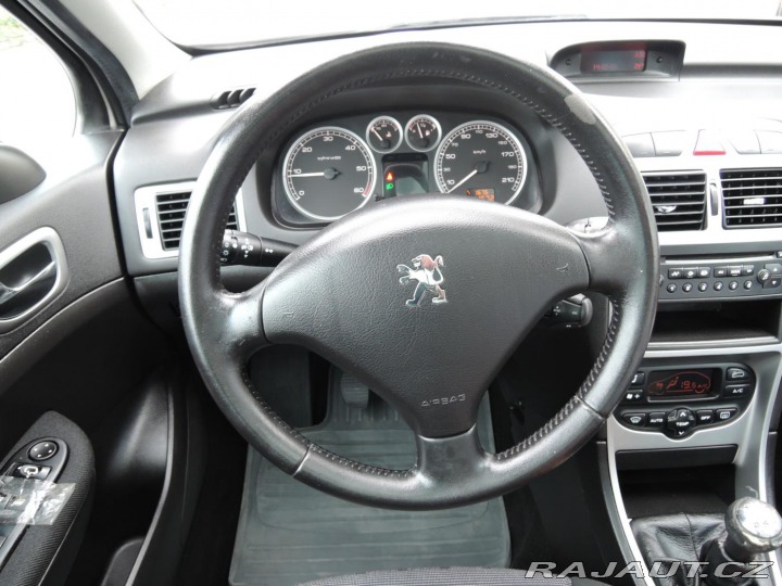Peugeot 307 SW 2.0 HDi Panorama 2004