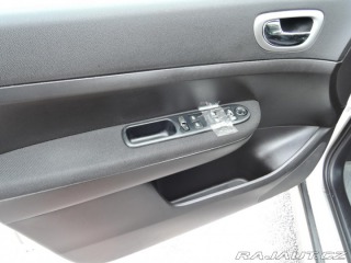 Peugeot 307 SW 2.0 HDi Panorama 2004