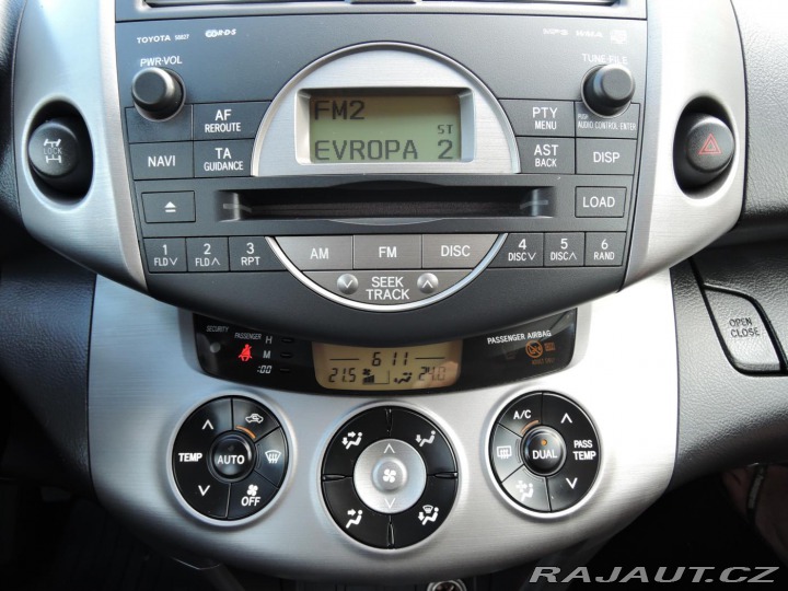 Toyota RAV4 2,2 D-CAT 4x4 107.000 KM 2007