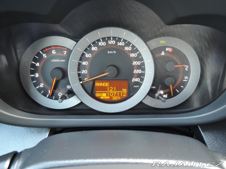 Toyota RAV4 2,2 D-CAT 4x4 107.000 KM 2007