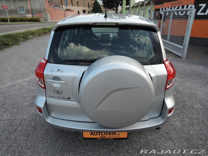 Toyota RAV4 2,2 D-CAT 4x4 107.000 KM 2007