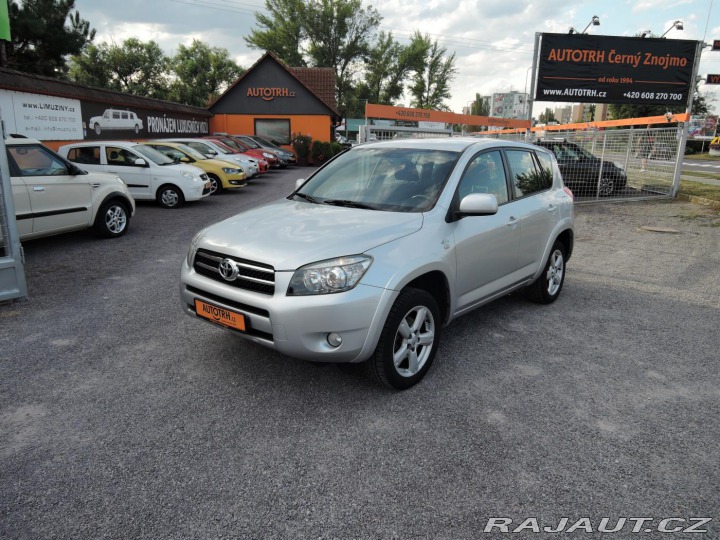 Toyota RAV4 2,2 D-CAT 4x4 107.000 KM 2007