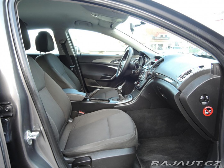 Opel Insignia 2.0 D 2009
