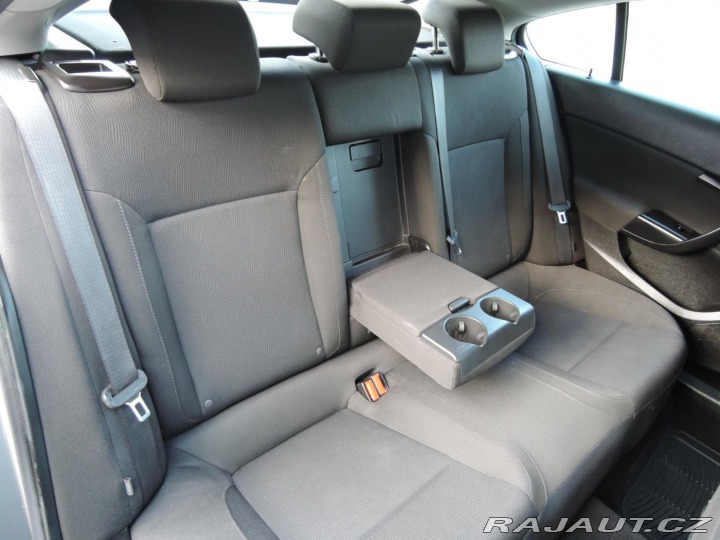 Opel Insignia 2.0 D 2009