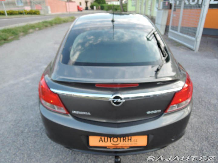 Opel Insignia 2.0 D 2009