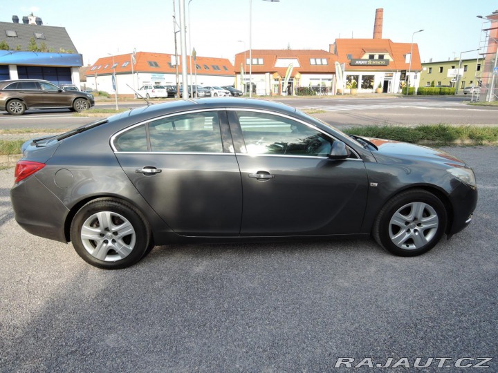 Opel Insignia 2.0 D 2009