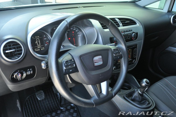 Seat Leon 2.0TDi STYLE NAVI 2012