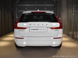 Volvo XC60 2,0 B4 AWD CORE  Bezklíč 2022