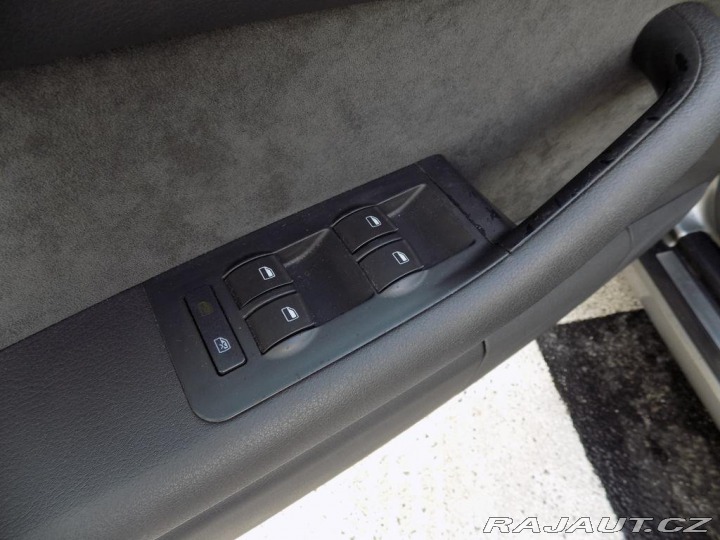 Audi S6 4.2/4x4/Bi-xenon/NAVI/ 2003