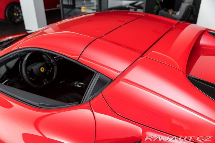 Ferrari 296 GTS SKLADEM/Lift/Daytona 1800