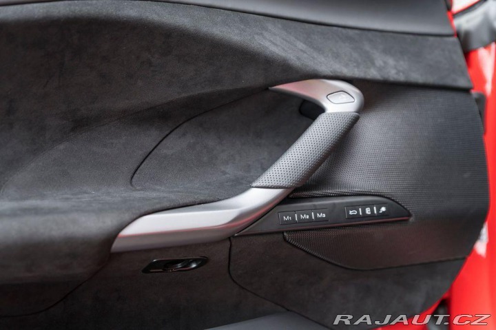 Ferrari 296 GTS SKLADEM/Lift/Daytona 1800