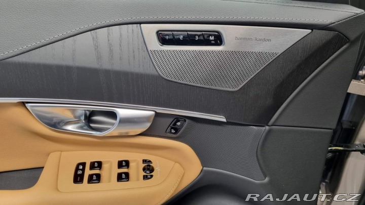 Volvo XC90 B5 2.0L 250+14 HP AT8 AWD 2025
