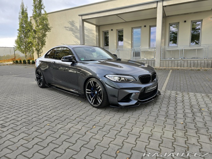 BMW M2 MANUÁL - SERVIS BMW 2017