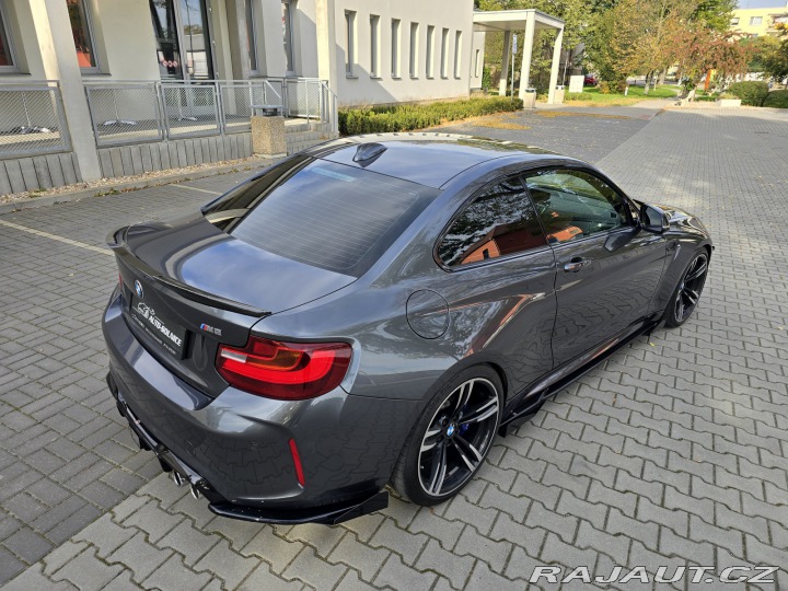 BMW M2 MANUÁL - SERVIS BMW 2017