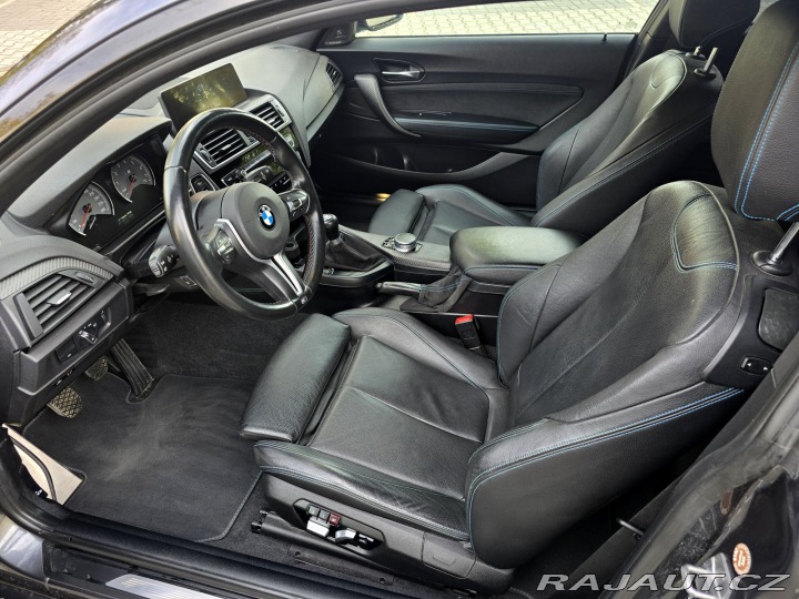 BMW M2 MANUÁL - SERVIS BMW 2017