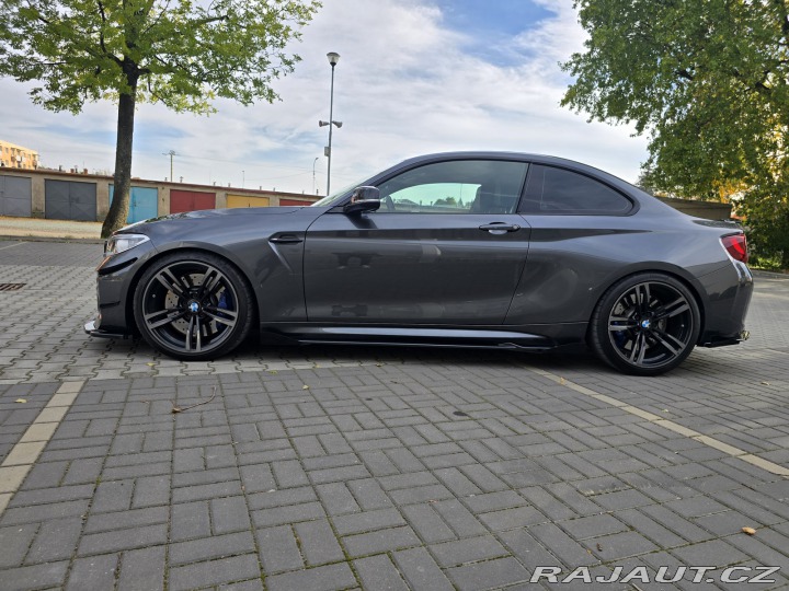 BMW M2 MANUÁL - SERVIS BMW 2017