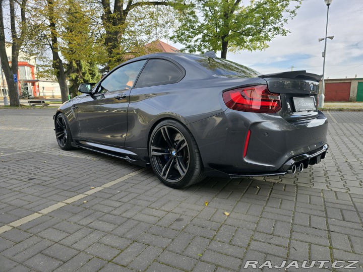 BMW M2 MANUÁL - SERVIS BMW 2017
