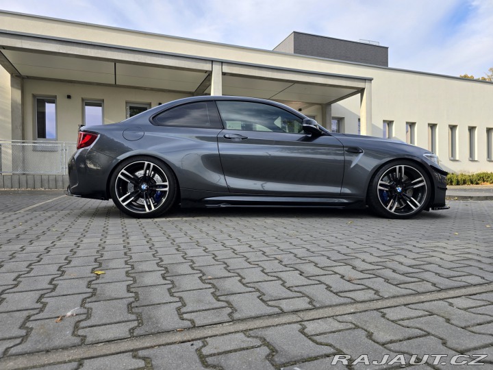BMW M2 MANUÁL - SERVIS BMW 2017