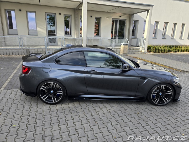 BMW M2 MANUÁL - SERVIS BMW 2017