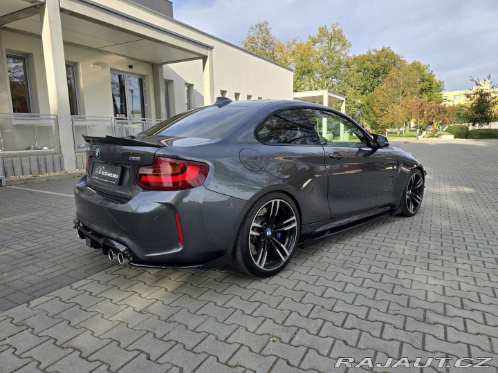 BMW M2 MANUÁL - SERVIS BMW 2017