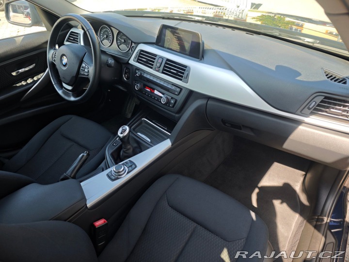 BMW 3 320d Limousine NAVI 135kW 2012