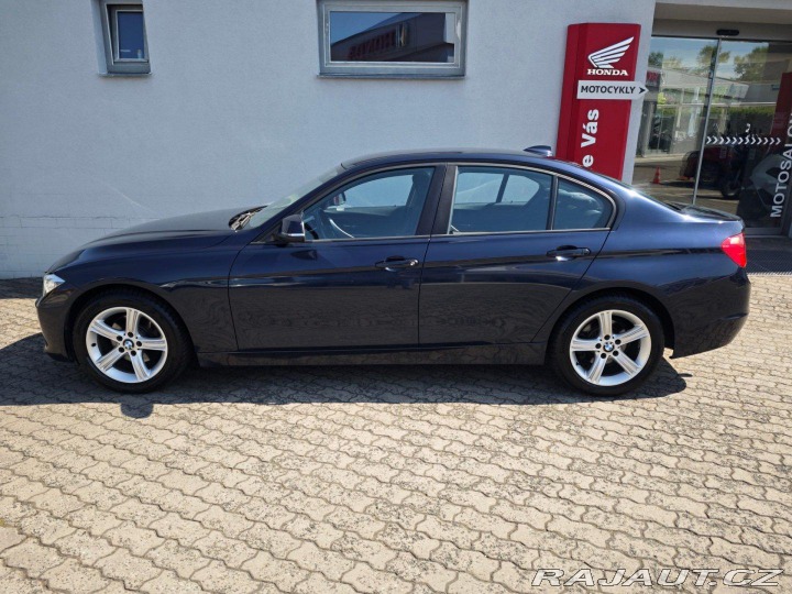 BMW 3 320d Limousine NAVI 135kW 2012