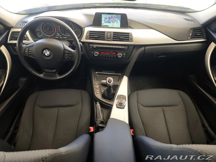 BMW 3 320d Limousine NAVI 135kW 2012