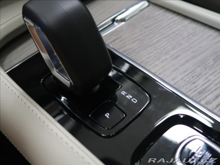 Volvo XC90 2,0 B5 AWD AUT Plus Dark 2022