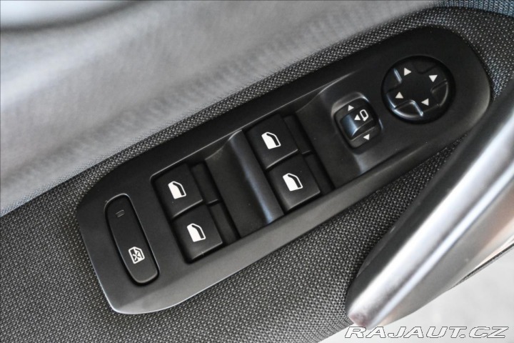 Peugeot 308 1,5 HDI 96 kW LED Záruka 2020
