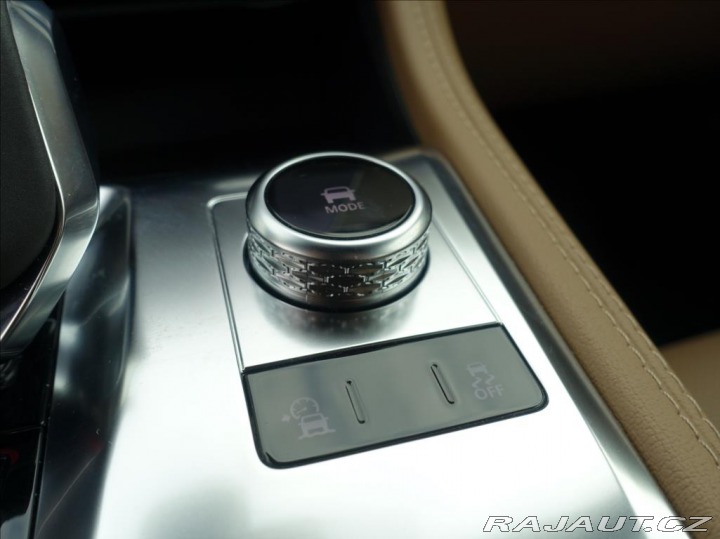 Jaguar F-Pace 2,0 D200 SE,1.Maj,ČR,DPH 2021