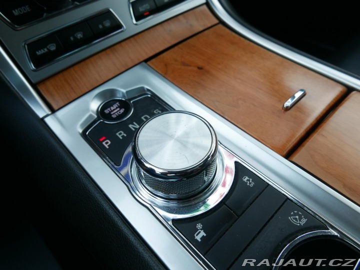 Jaguar XF 2,2L Diesel Kombi Automat 2014