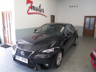 Lexus  IS 300h klima,kamera,DPH