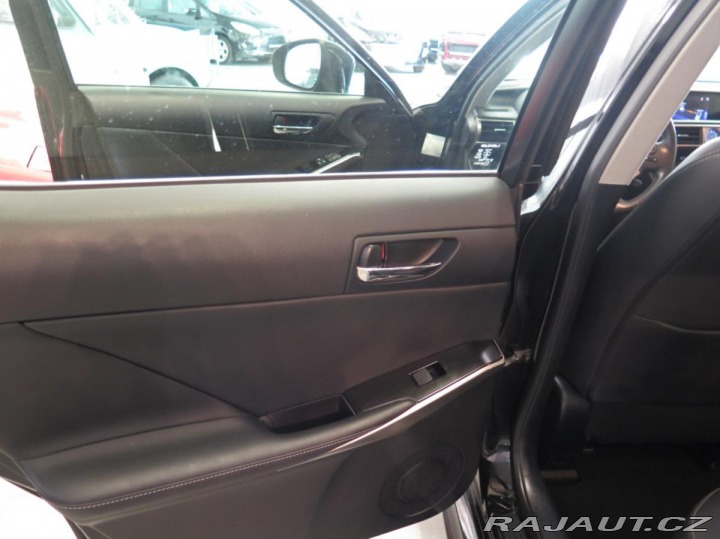 Lexus Ostatní modely IS 300h klima,kamera,DPH 2013