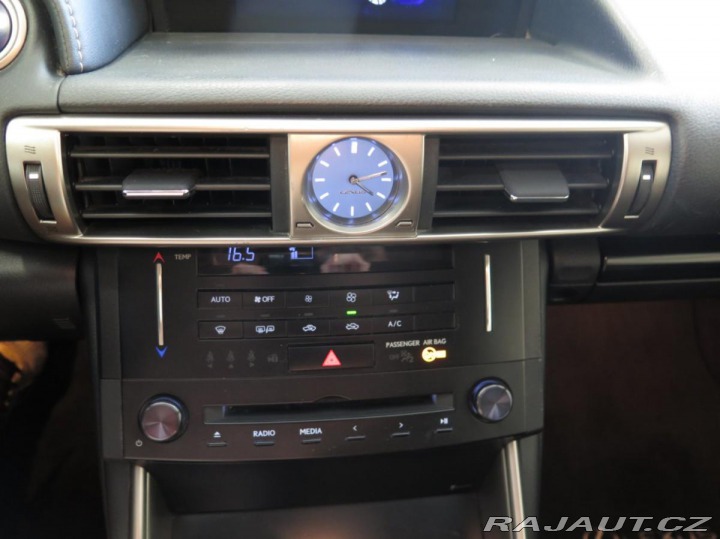 Lexus Ostatní modely IS 300h klima,kamera,DPH 2013