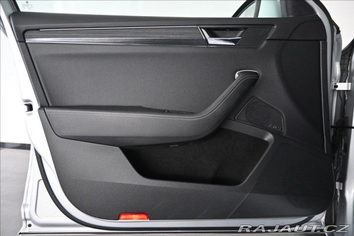 Škoda Superb 2,0 TDi 110kW DSG Busines 2021