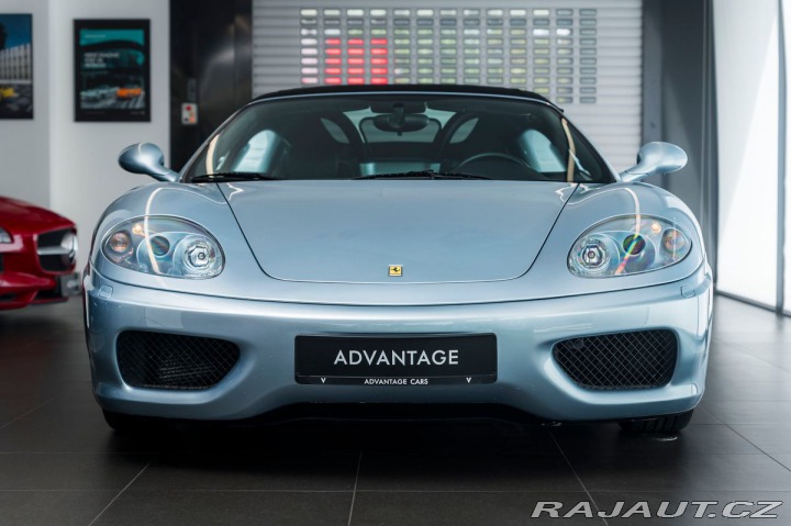 Ferrari 360 Spider / MANUÁL 2002