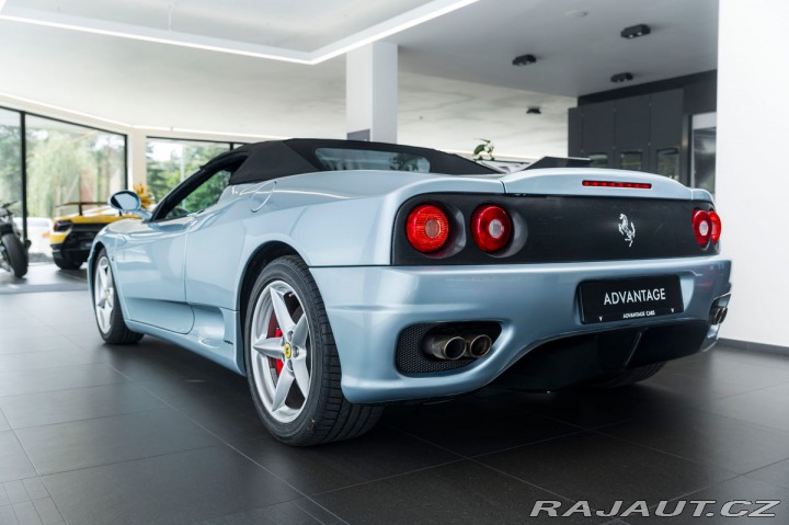 Ferrari 360 Spider / MANUÁL 1800