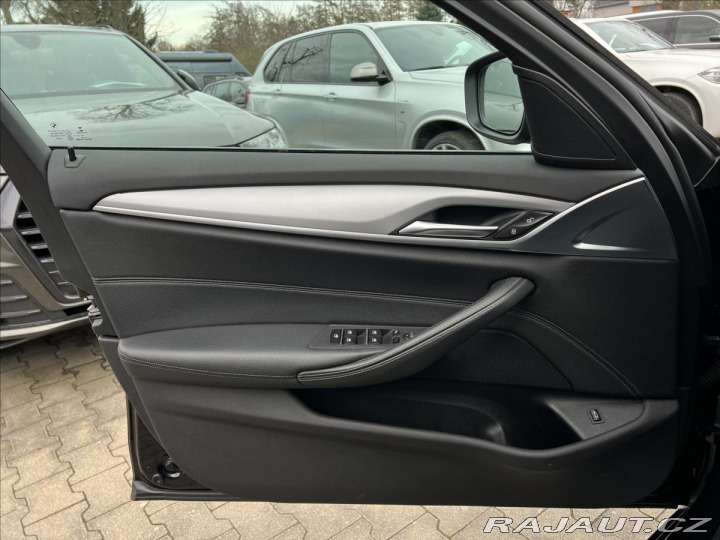 BMW 5 530d xDrive Sport line 2019