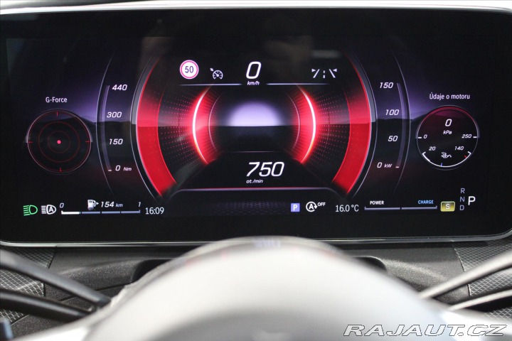 Mercedes-Benz C 220d 9G Panorama / Tažné 2023