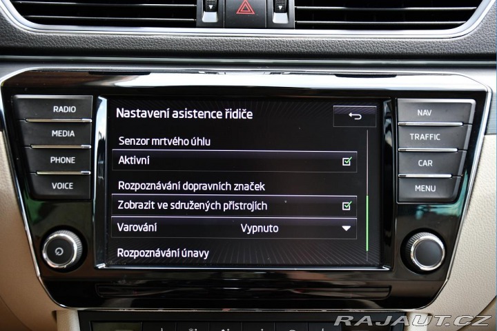 Škoda Superb 2.0TDi 140kW STYLE DSG 4X 2015