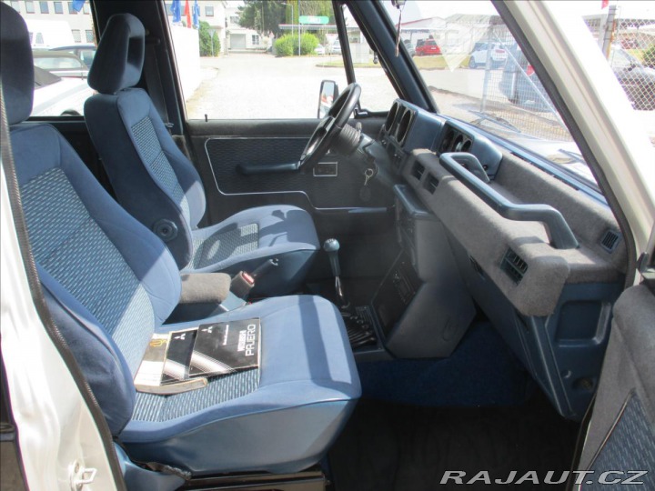 Mitsubishi Pajero 2,5 TD 70w DAKAR 1990