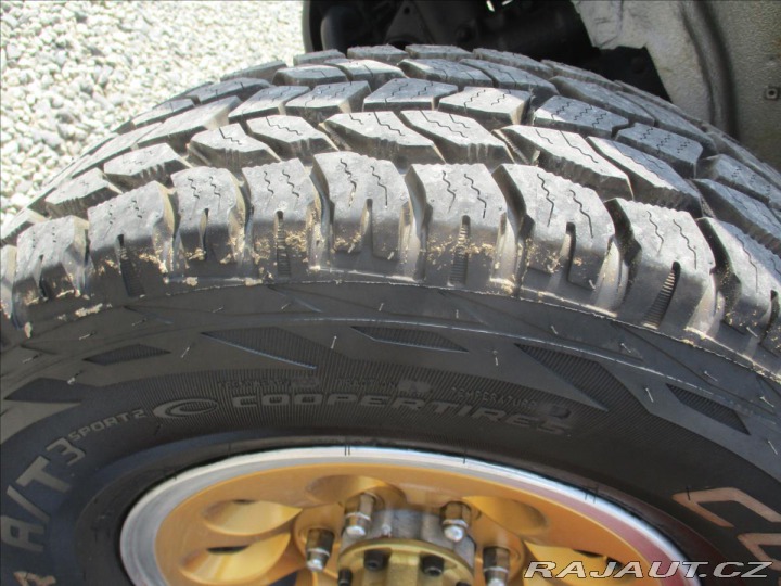 Mitsubishi Pajero 2,5 TD 70w DAKAR 1990