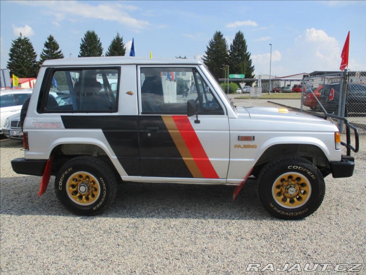 Mitsubishi Pajero 2,5 TD 70w DAKAR 1990