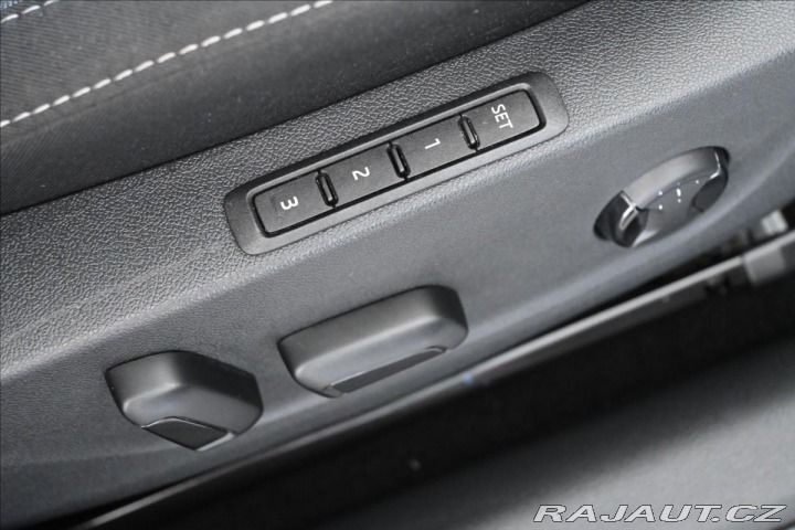 Škoda Octavia 2,0 TDI 110 kW STYLE Záru 2021